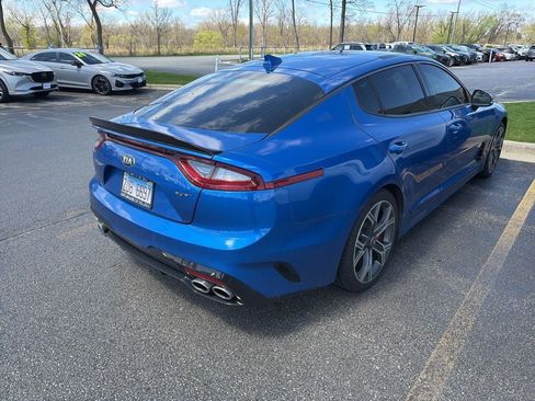 Used 2018 Kia Stinger GT1 image 3