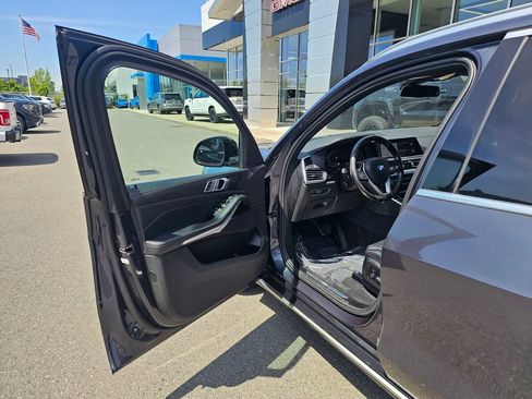 Used 2019 BMW X5 xDrive40i w/ Premium Package 2 AWD/4WD image 20