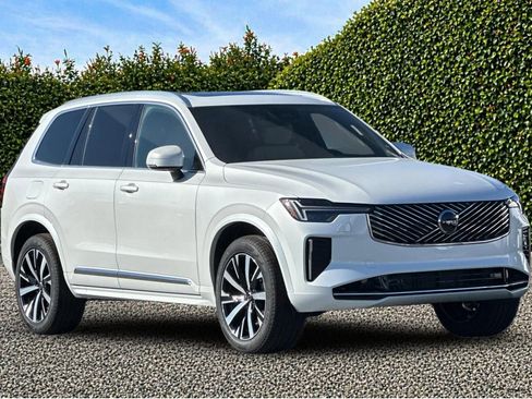 New 2026 Volvo XC90 B6 Core AWD/4WD image 8