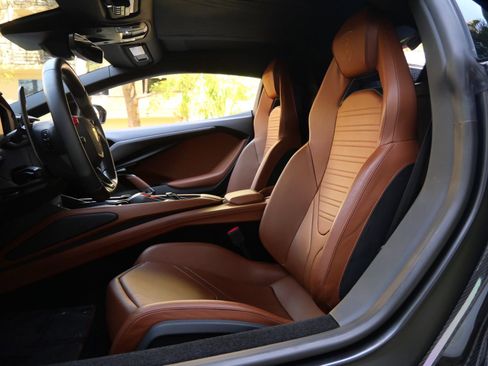 Used 2024 Lamborghini Revuelto AWD/4WD image 6