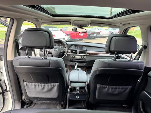 Used 2010 BMW X5 xDrive30i image 24