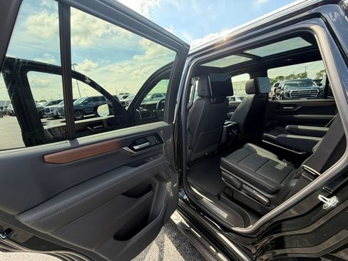 New 2026 GMC Yukon Denali w/ Advanced Technology Package AWD/4WD image 33