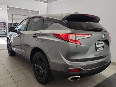 Used 2025 Acura RDX SH-AWD image 5