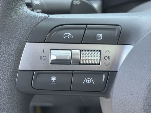 Certified 2025 Hyundai Sonata SE image 24