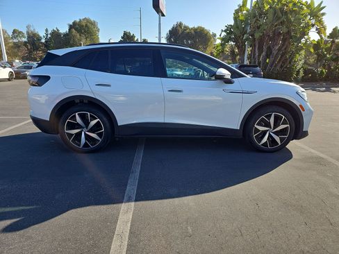 Used 2023 Volkswagen ID.4 S image 4