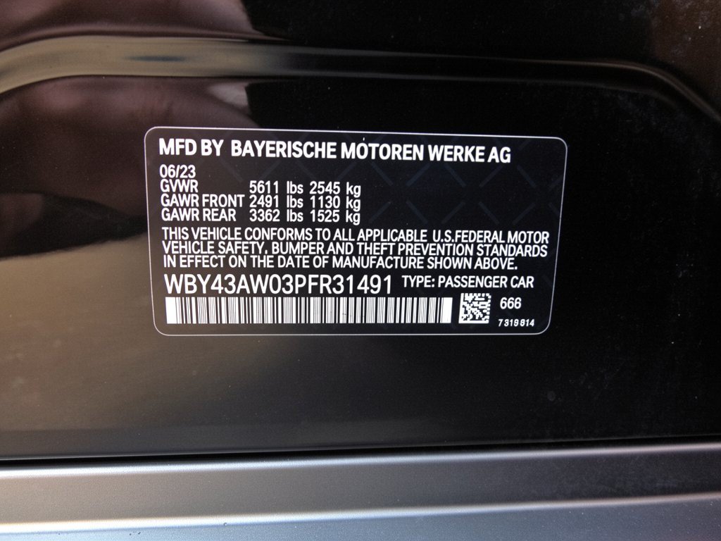 Used 2023 BMW i4 eDrive35 RWD image 32