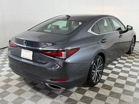 Used 2025 Lexus ES 350 w/ Premium Package image 8