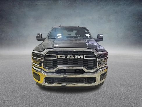 Used 2025 RAM 2500 Big Horn AWD/4WD image 3