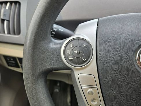Used 2014 Toyota Prius Two FWD image 11