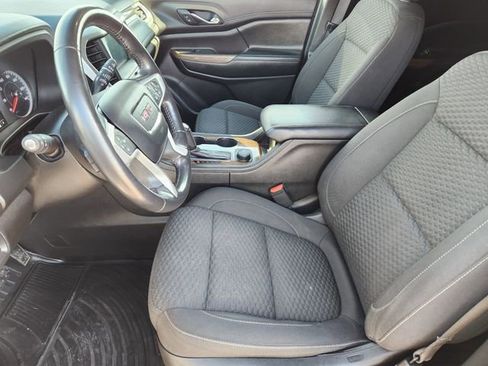 Used 2019 GMC Acadia SLE image 14