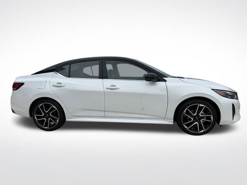 New 2025 Nissan Sentra SR w/ SR Premium Package image 6