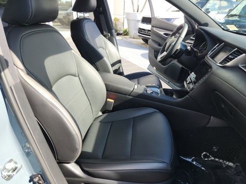 Used 2025 INFINITI QX55 Luxe w/ Cargo Package image 21