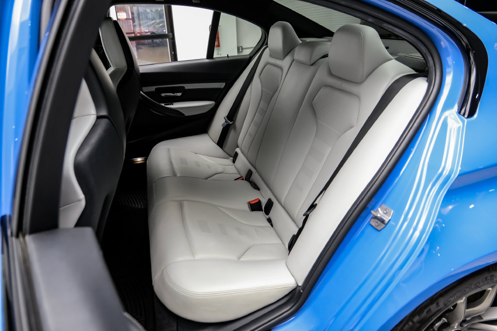 Used 2018 BMW M3 RWD image 53