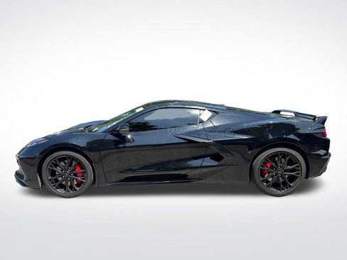 Used 2024 Chevrolet Corvette Stingray Premium Cpe w/ Z51 Performance Package RWD image 3