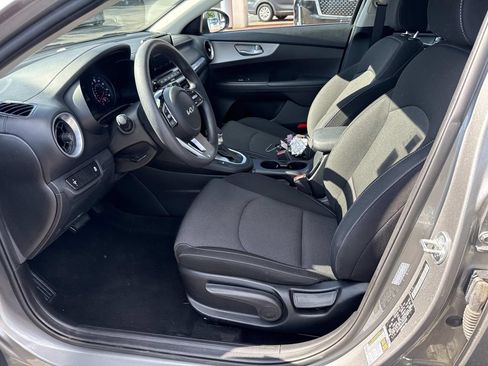 Used 2023 Kia Forte LXS FWD image 16
