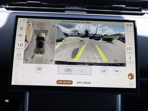 New 2025 Land Rover Range Rover SE image 24