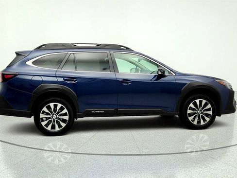 Used 2023 Subaru Outback Limited AWD/4WD image 4