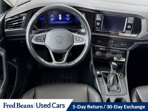 Used 2024 Volkswagen Jetta SE FWD image 27