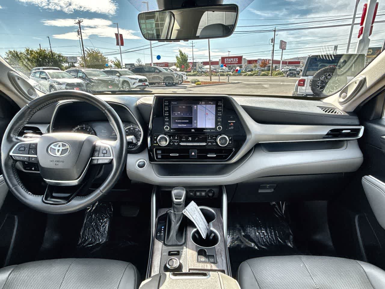 Used 2021 Toyota Highlander Limited AWD/4WD image 16