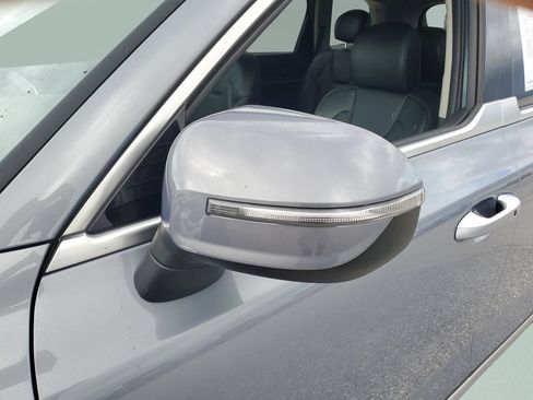 Used 2022 Kia Telluride S FWD image 34