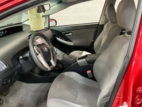 Used 2013 Toyota Prius Two image 14