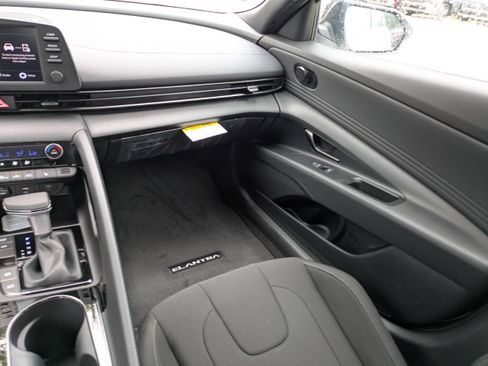 New 2026 Hyundai Elantra SEL Sport Premium FWD image 16