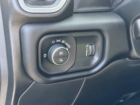 Used 2024 RAM 3500 Big Horn AWD/4WD image 24