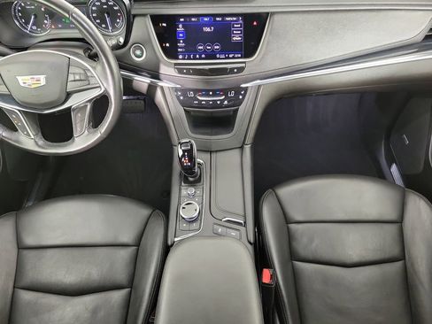 Used 2024 Cadillac XT5 Premium Luxury image 16