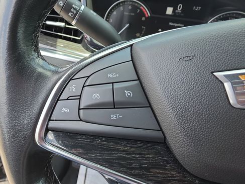 Used 2023 Cadillac XT5 Premium Luxury FWD image 19