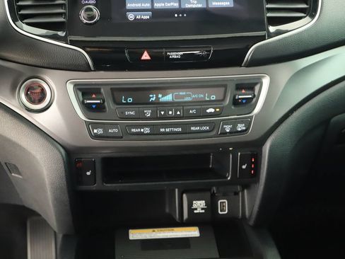 Used 2021 Honda Pilot Special Edition image 19
