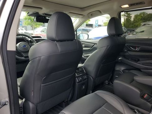 Used 2025 Subaru Ascent Bronze Edition w/ Onyx Package AWD/4WD image 13
