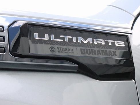 New 2025 GMC Sierra 2500 Denali Ultimate image 9