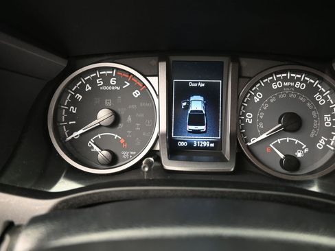 Used 2023 Toyota Tacoma 2WD Double Cab image 15