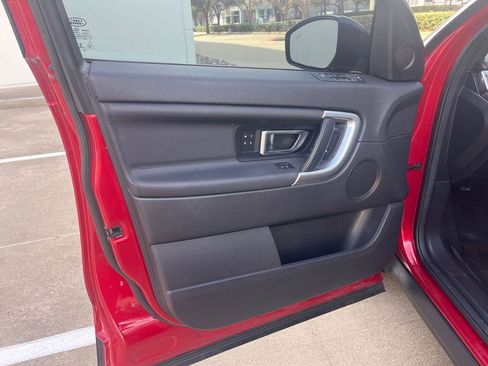 Used 2017 Land Rover Discovery Sport HSE image 13