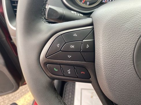 Used 2022 Jeep Cherokee Trailhawk w/ Sun, Sound & Nav Group AWD/4WD image 19