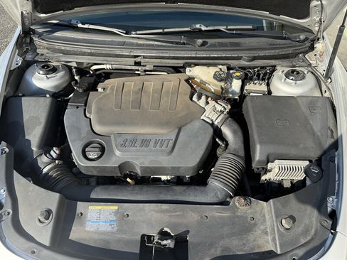 Used 2010 Chevrolet Malibu LTZ w/ HFV6 Engine Package image 16