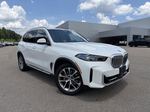 Used 2026 BMW X5 sDrive40i RWD image 3