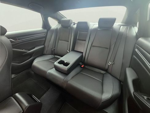 Used 2022 Honda Accord Sport image 11