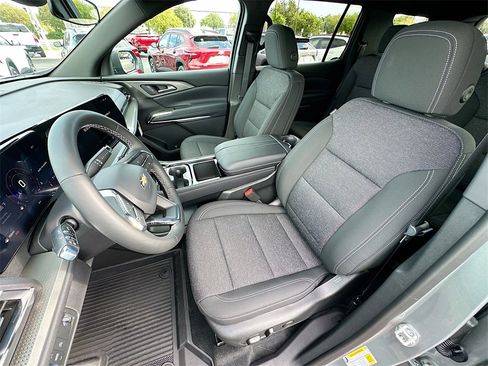 New 2026 Chevrolet Traverse LT w/ LPO, Floor Liner Package image 15