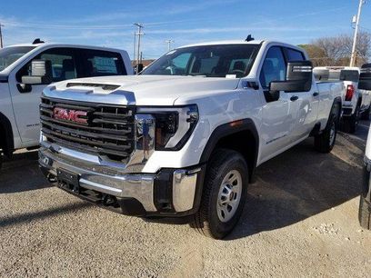 New 2026 GMC Sierra 3500 Pro w/ Convenience Package