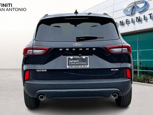 Used 2025 Ford Escape ST-Line AWD/4WD image 5