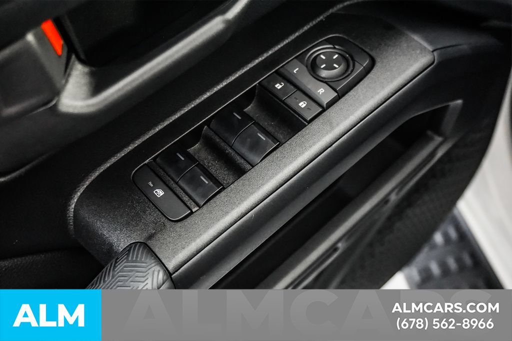 Used 2025 Toyota 4Runner SR5 AWD/4WD image 43