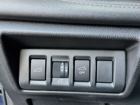Used 2025 Subaru Outback Touring XT AWD/4WD image 10