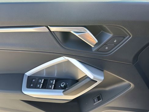 Used 2025 Audi Q3 2.0T Premium image 25