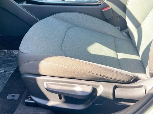 New 2026 Kia K4 LXS image 17
