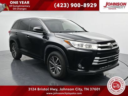 Used 2017 Toyota Highlander XLE w/ Carpet Mat Package