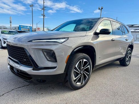 Used 2026 Buick Enclave Sport Touring w/ Power Package image 9