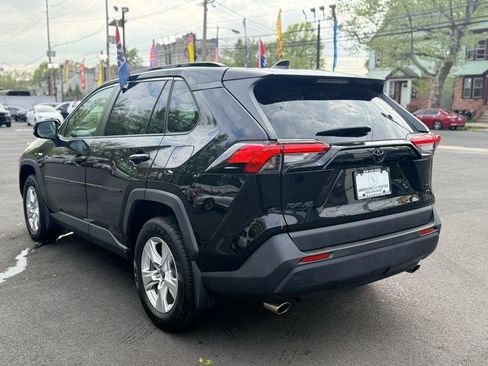 Used 2020 Toyota RAV4 XLE w/ All Weather Liner Package AWD/4WD image 8