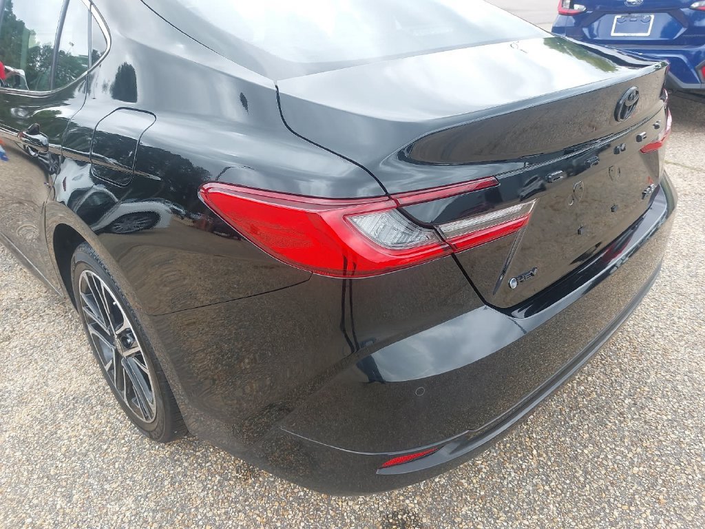 Used 2025 Toyota Camry XLE w/ Premium Plus Package FWD image 25