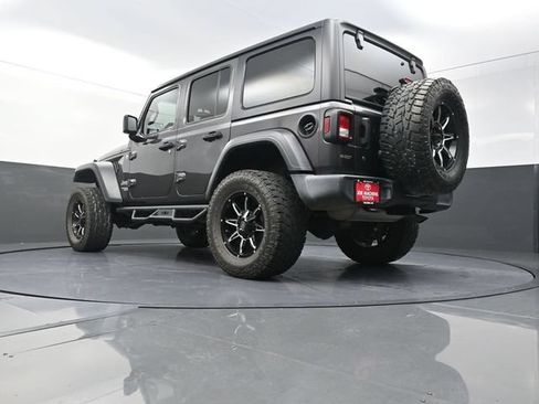 Used 2018 Jeep Wrangler Unlimited Sport AWD/4WD image 34